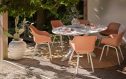Hartman Le Soleil element dining tuinstoel | Wit/Pink met een witte tuintafel