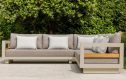 Life Outdoor Himalaya loungeset op een zonnig terras.