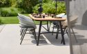 Een Hartman tuinset met Tubb tuinstoelen en een tuintafel met teakhoutenblad