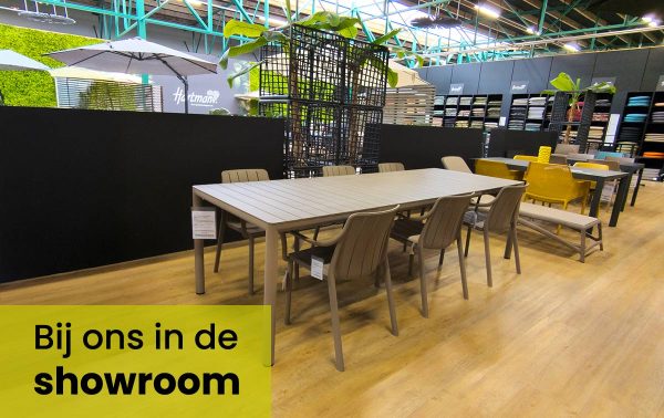 Nardi tuinmeubelen in de showroom in Roden