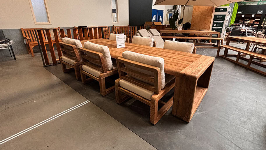 Susan diningset van Gescova in onze showroom in Roden.