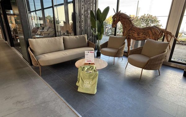 Molina loungeset, laatste showmodel bij De Vries XL